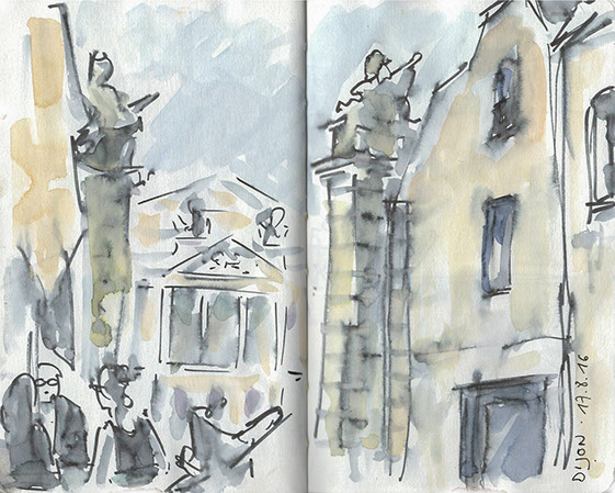 Baggage claim area in Porto